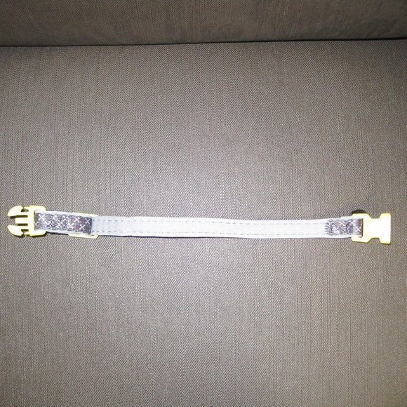 Gray and Yellow adjustable dog collar. - Picture 5 of 8